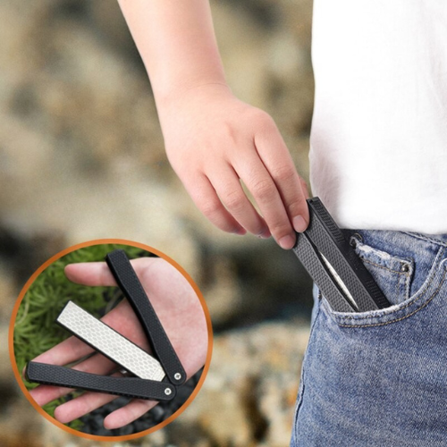 aiguiseur-couteau-personne-qui-le-glisse-dans-sa-poche