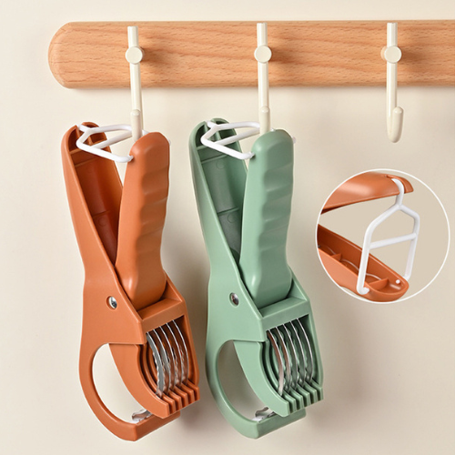 coupe-legumes-accrocher-pour-montrer-son-rangement