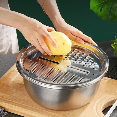 coupe-legumes-personne-qui-rape-une-patate