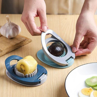 coupe-oeuf-personne-qui-coupe-des-fruits