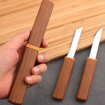 couteau-de-cuisine-sur-le-plan-de-travail