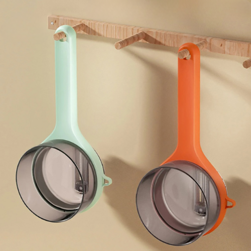 eplucheur-accrocher-sur-un-support