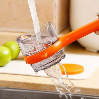 eplucheur-personne-qui-le-nettoie