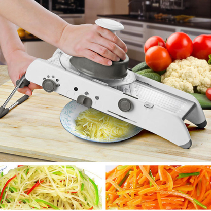 mandoline-cuisine-personne-qui-rape-une-patate