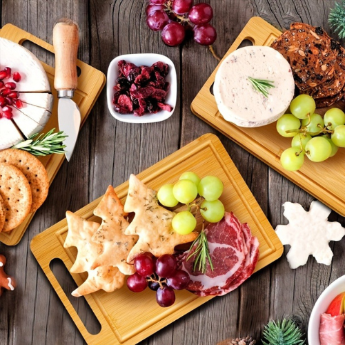 planche-a-decouper-avec-fromage-et-charcuterie