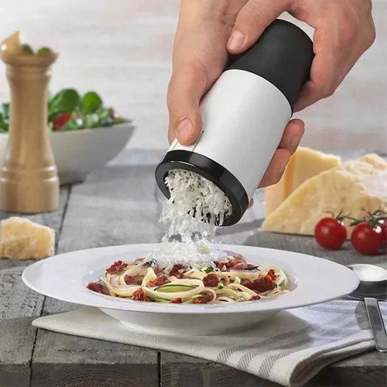 Râpe à fromage │ Cheese Shredder™
